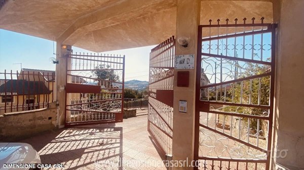 casa indipendente in vendita a Caltanissetta