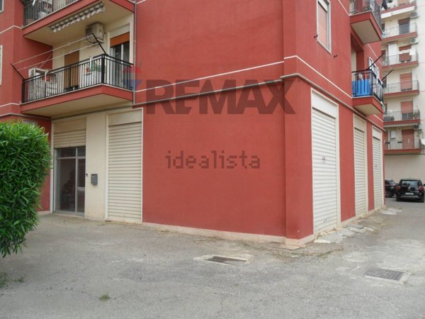 locale di sgombero in vendita a Caltanissetta