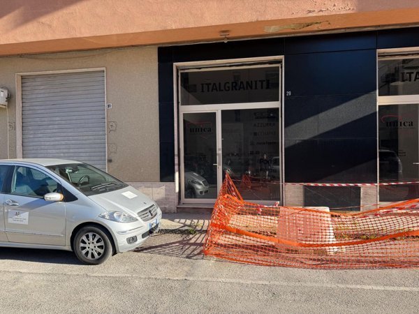 locale di sgombero in vendita a Caltanissetta in zona Palmitelli