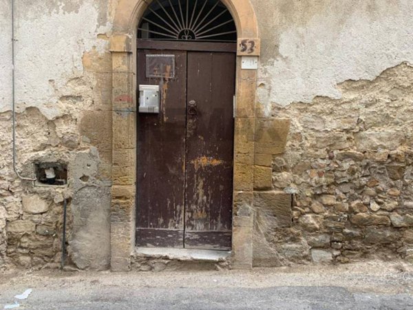appartamento in vendita a Caltanissetta in zona Centro Storico