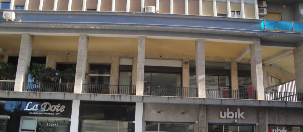 negozio in vendita a Caltanissetta in zona Centro Storico