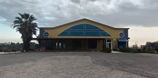 locale commerciale in vendita a Caltanissetta
