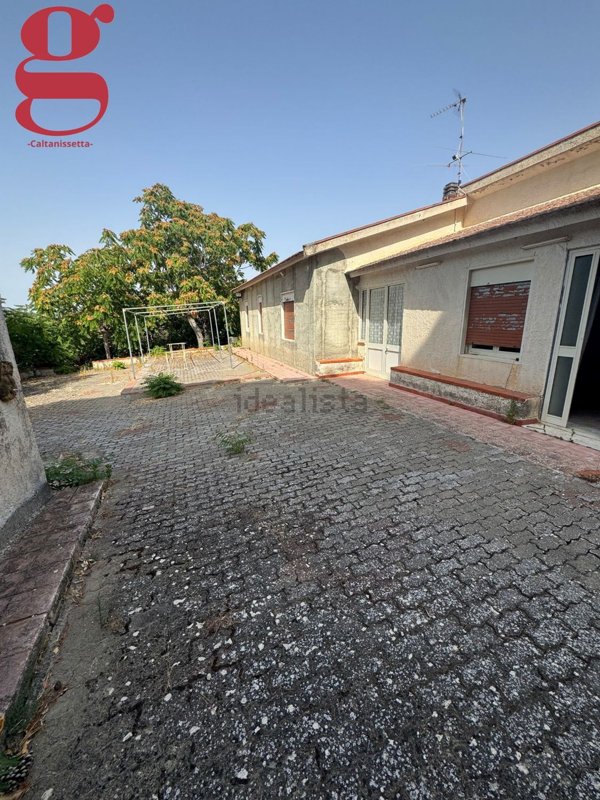 casa indipendente in vendita a Caltanissetta in zona Borgo Petilia