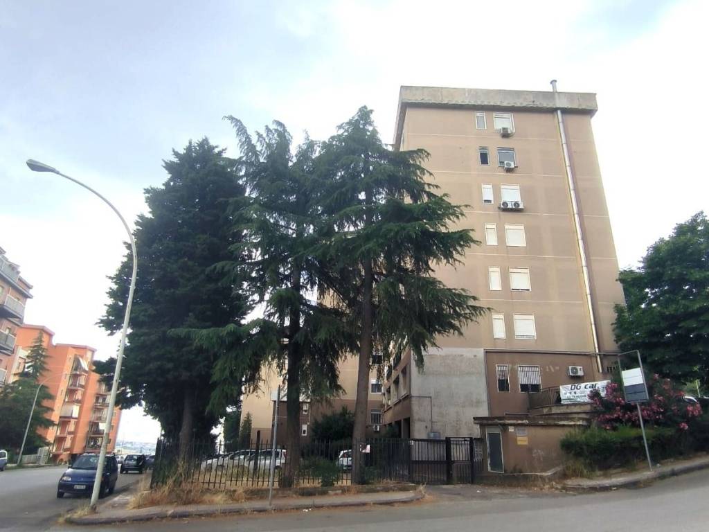 appartamento in vendita a Caltanissetta in zona Palmitelli