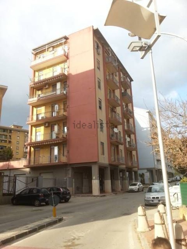 appartamento in vendita a Caltanissetta in zona Palmitelli