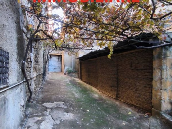 appartamento in vendita a Caltanissetta in zona Centro Storico