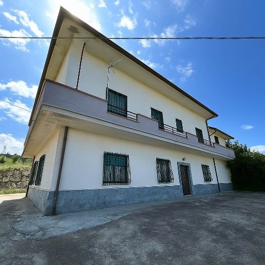 casa indipendente in vendita a Caltanissetta in zona Borgo Petilia