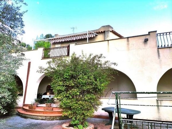 casa indipendente in vendita a Caltanissetta in zona Balate / Pinzelli