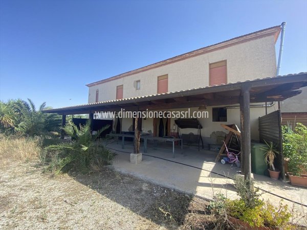 azienda agricola in vendita a Caltanissetta in zona Borgo Petilia