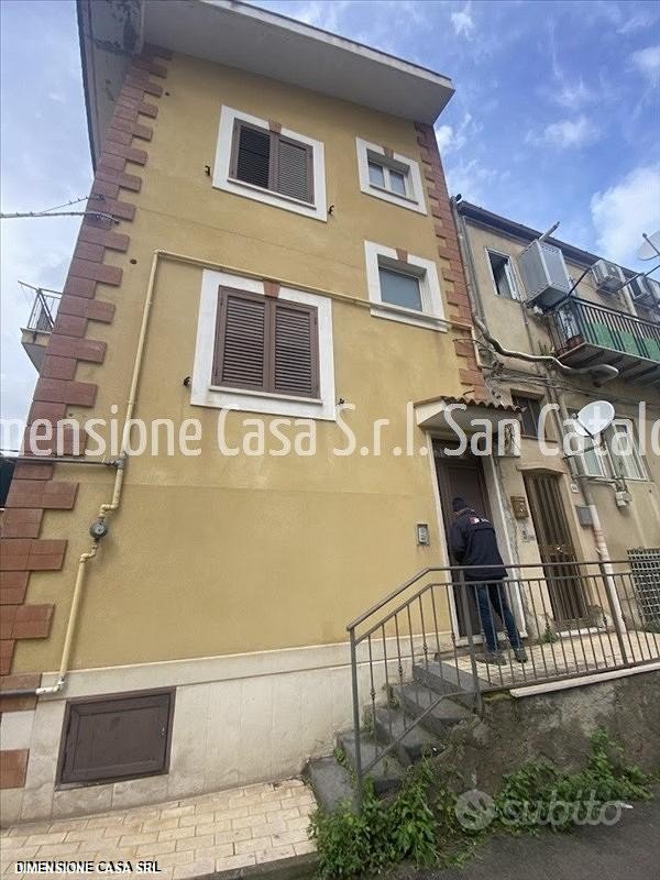 appartamento in vendita a Caltanissetta in zona Centro Storico