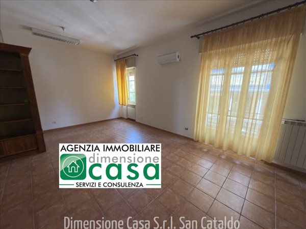 appartamento in vendita a Caltanissetta in zona Borgo Petilia