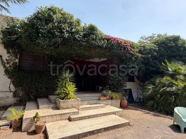 casa indipendente in vendita a Caltanissetta