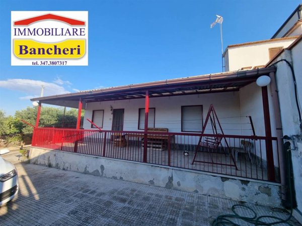 casa indipendente in vendita a Caltanissetta in zona Borgo Petilia