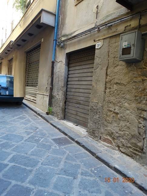 locale commerciale in vendita a Caltanissetta in zona Centro Storico