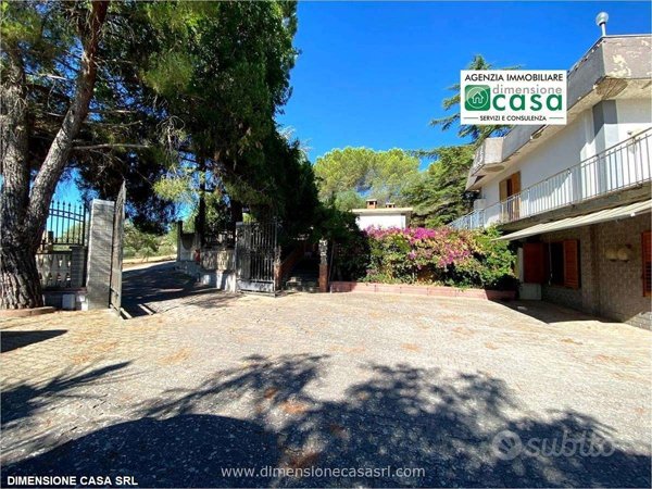 casa indipendente in vendita a Caltanissetta in zona Borgo Petilia