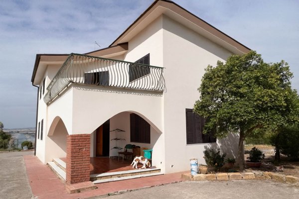 casa indipendente in vendita a Caltanissetta in zona Borgo Petilia