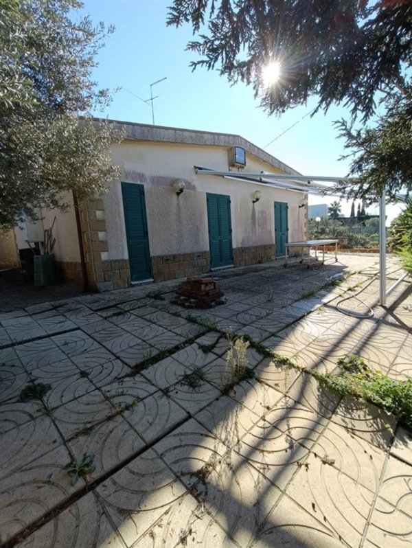 casa indipendente in vendita a Caltanissetta in zona Poggio Sant'Elia