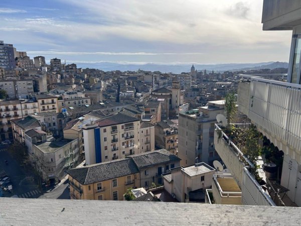 appartamento in vendita a Caltanissetta in zona Centro Storico