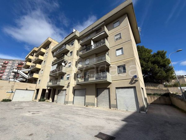 appartamento in vendita a Caltanissetta in zona Balate / Pinzelli