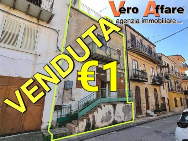 casa indipendente in vendita a Campofranco