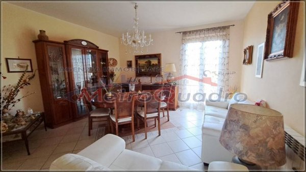appartamento in vendita a Delia