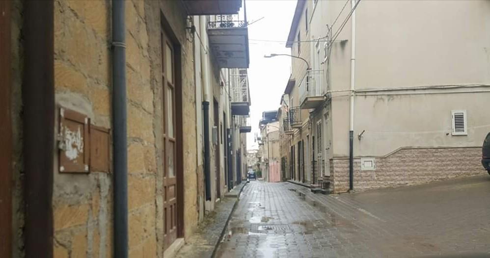 casa indipendente in vendita a Delia