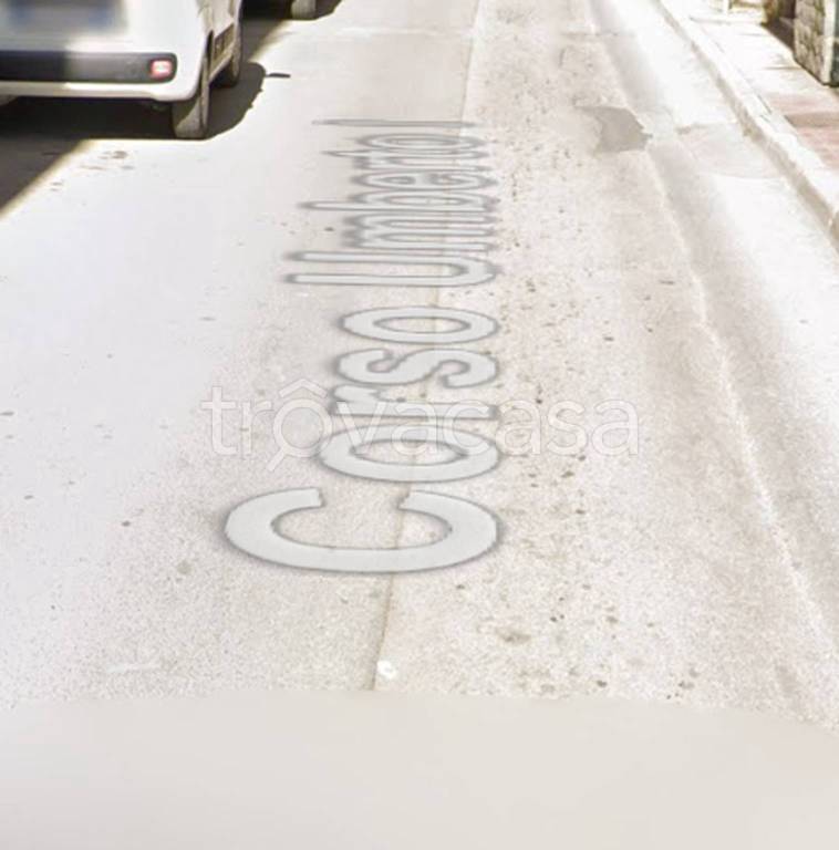 locale commerciale in vendita a Delia