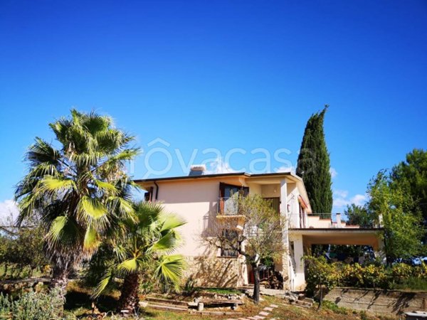 casa indipendente in vendita a Delia