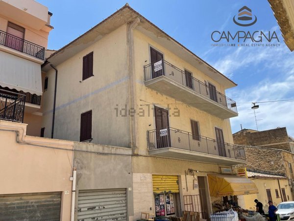 appartamento in vendita a Delia