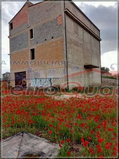 casa indipendente in vendita a Delia