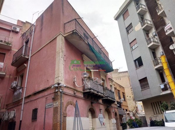 appartamento in vendita a Gela in zona Centro Storico