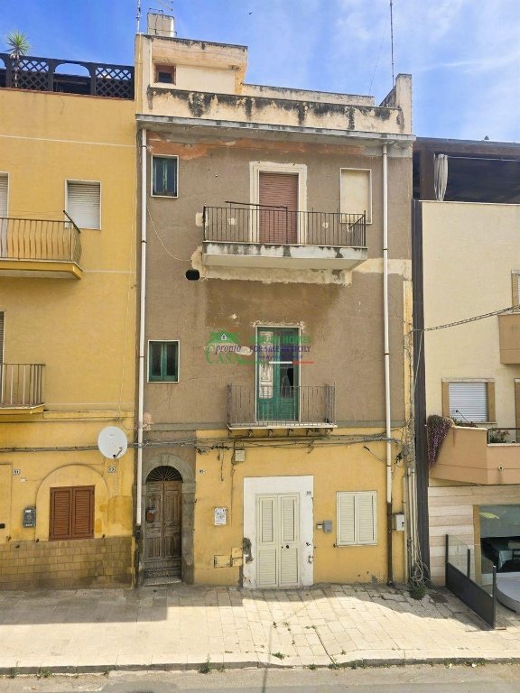 casa indipendente in vendita a Gela