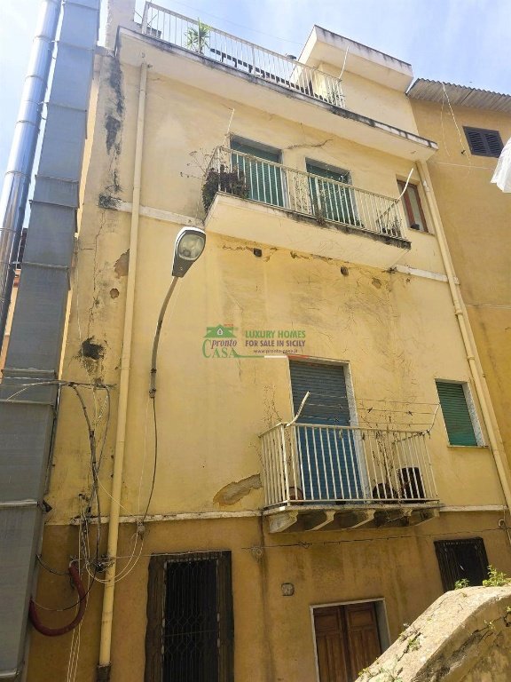 casa indipendente in vendita a Gela