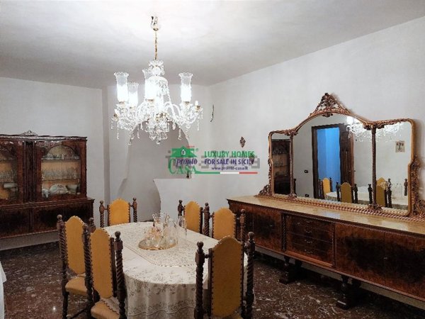 casa indipendente in vendita a Gela