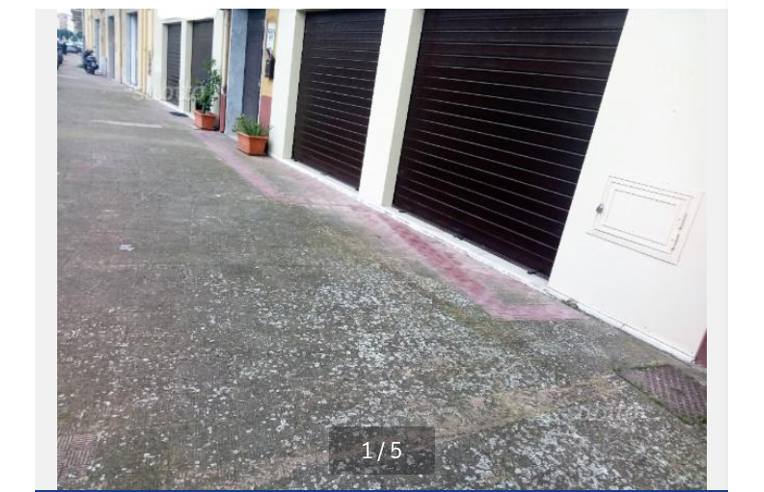 locale commerciale in vendita a Gela