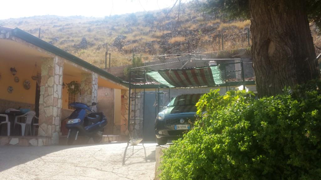 casa indipendente in vendita a Gela