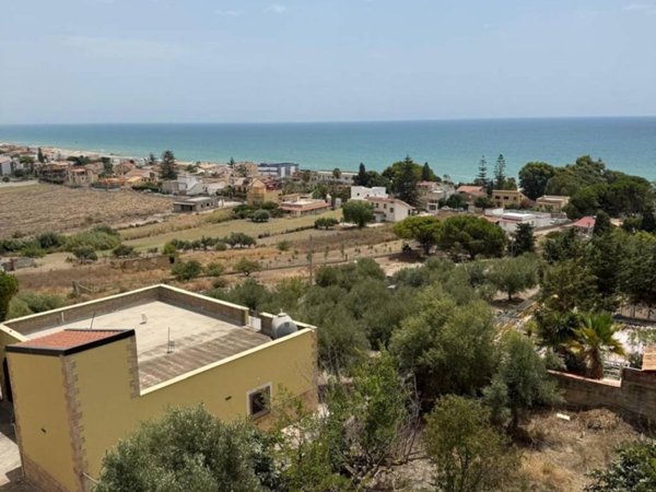 casa indipendente in vendita a Gela in zona Manfria