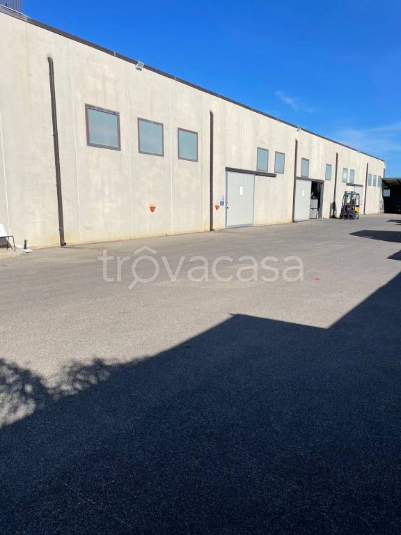 locale commerciale in vendita a Gela