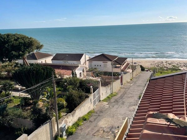 casa indipendente in vendita a Gela