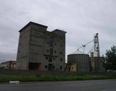 locale commerciale in vendita a Gela