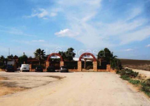 negozio in vendita a Gela