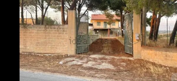 casa indipendente in vendita a Gela