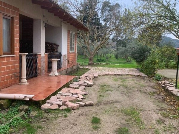 casa indipendente in vendita a Gela