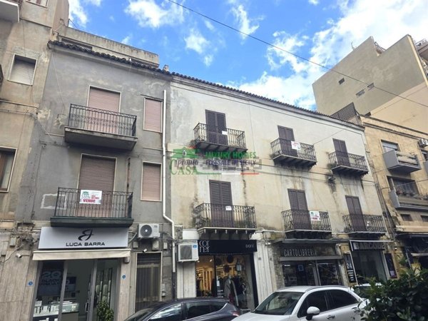 appartamento in vendita a Gela in zona Centro Storico