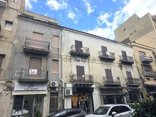 appartamento in vendita a Gela in zona Centro Storico