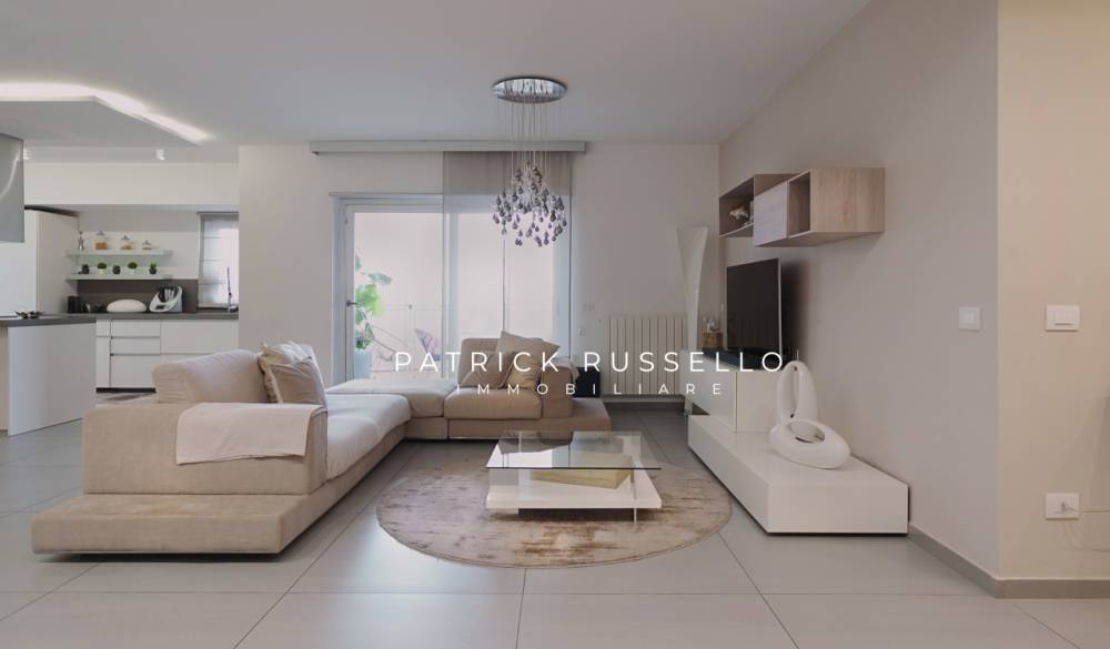 appartamento in vendita a Gela in zona Caposoprano