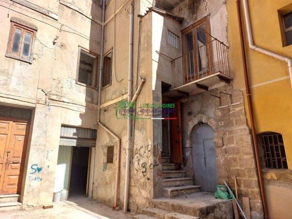 appartamento in vendita a Gela in zona Centro Storico