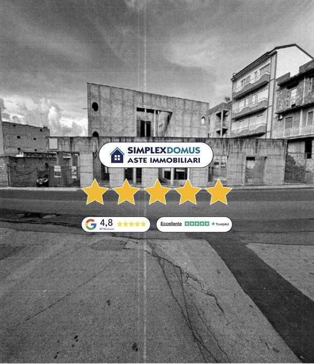 esavano in vendita a Gela