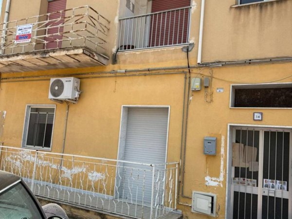 intera palazzina in vendita a Gela