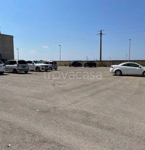 capannone in vendita a Gela